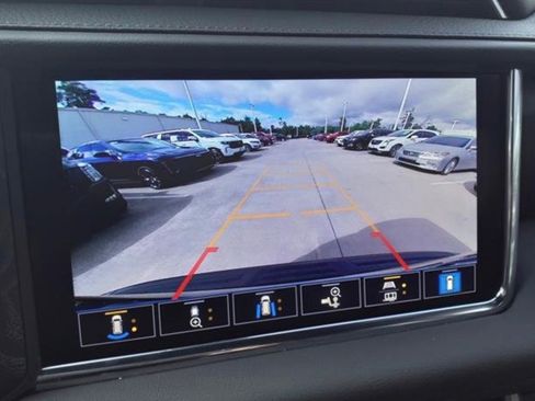 Used 2021 GMC Yukon XL Denali RWD image 13
