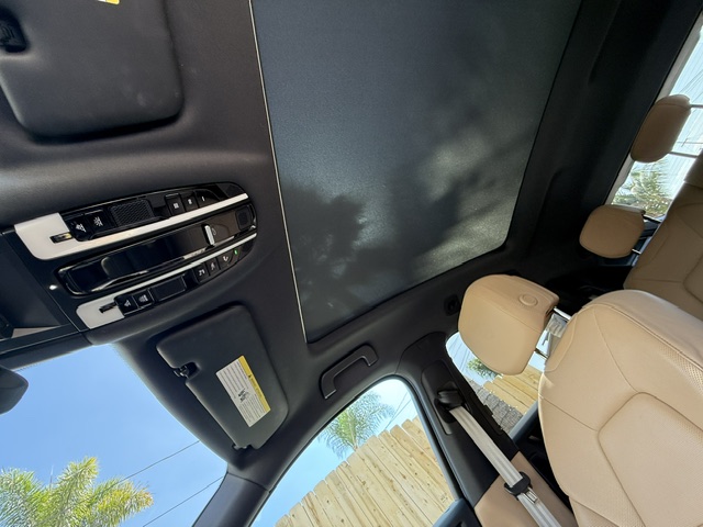 Used 2022 Porsche Cayenne Platinum Edition AWD/4WD image 13