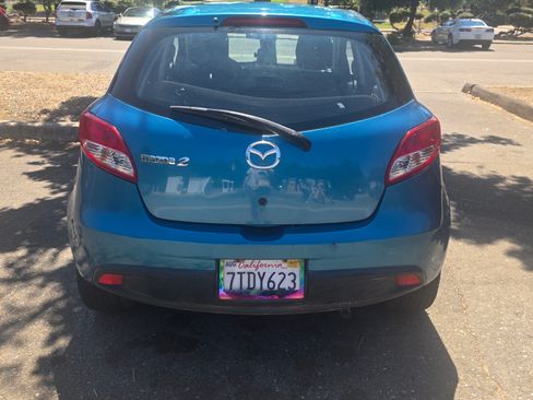Used 2012 MAZDA MAZDA2 Sport image 2