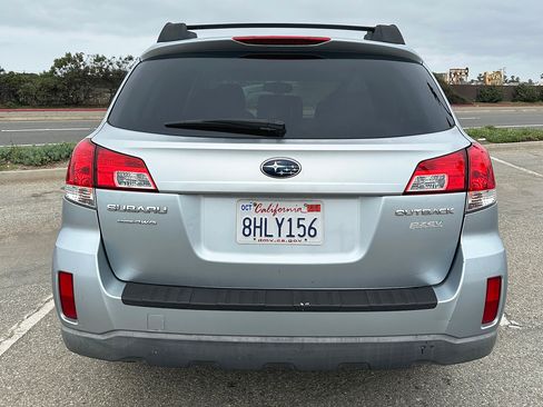 Used 2013 Subaru Outback 2.5i Premium image 8