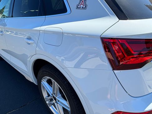 Used 2023 Audi Q5 e Premium Plus w/ Premium Plus Package AWD/4WD image 10