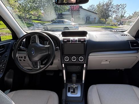 Used 2016 Subaru Forester 2.5i w/ Alloy Wheel Package image 5