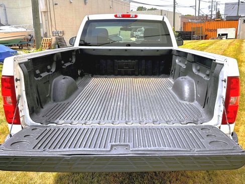 Used 2012 Chevrolet Silverado 1500 W/T image 4