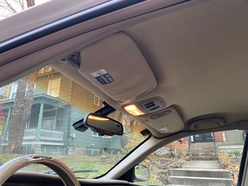 Used 2001 Buick Park Avenue w/ Prestige Pkg image 26