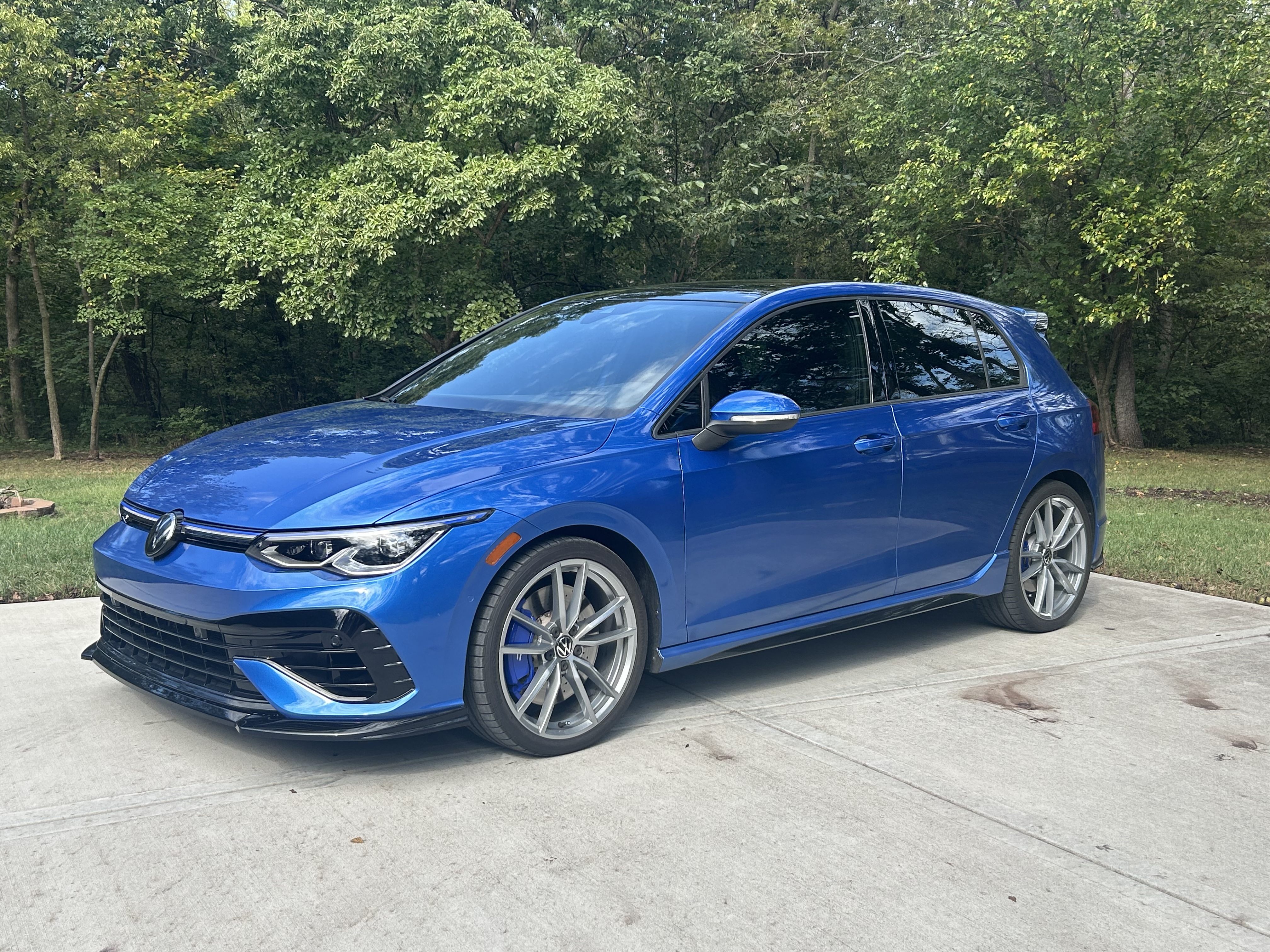Used 2024 Volkswagen Golf R AWD/4WD image 2