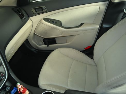 Used 2014 Kia Optima LX image 31