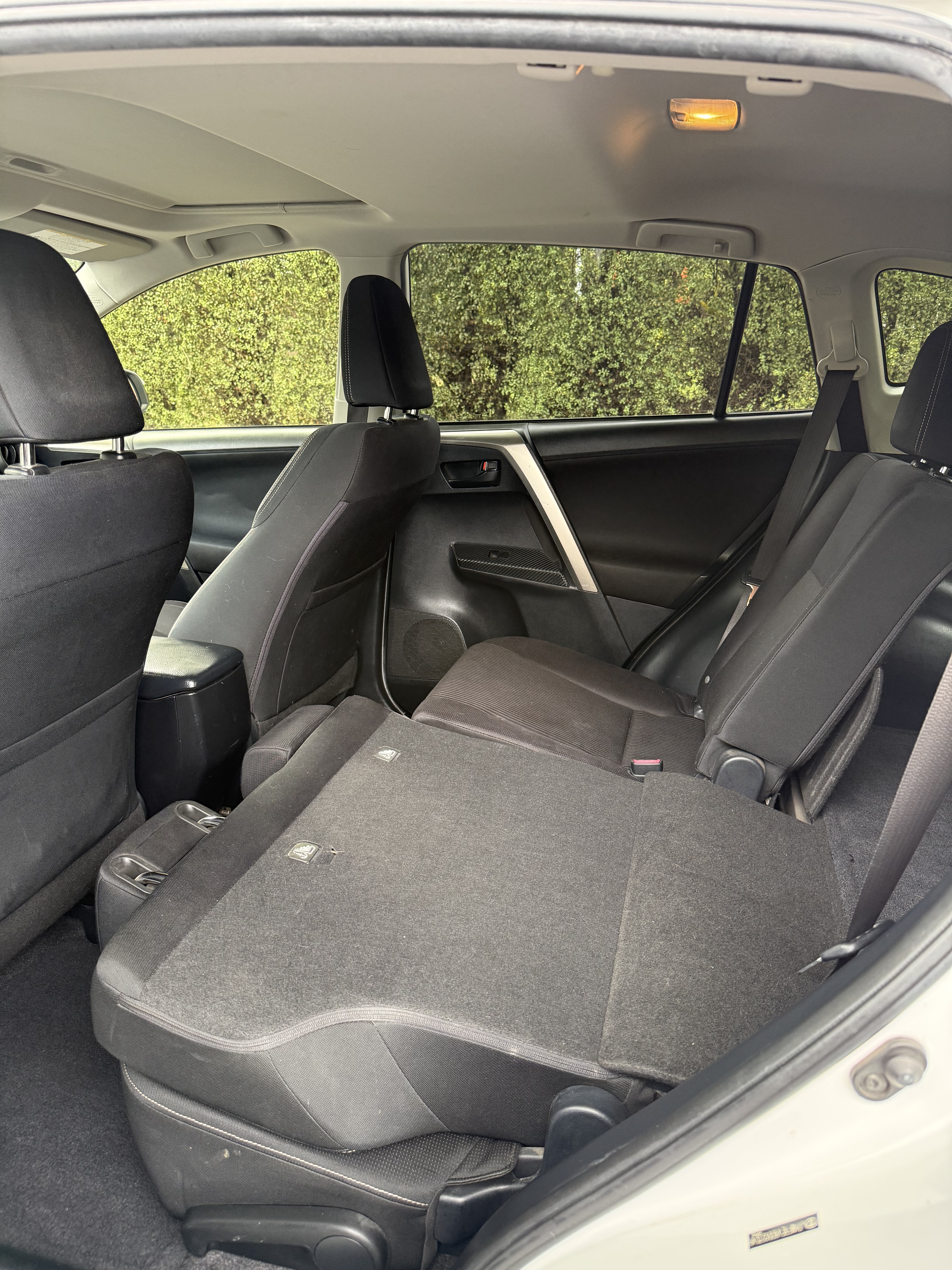 Used 2013 Toyota RAV4 XLE FWD image 14