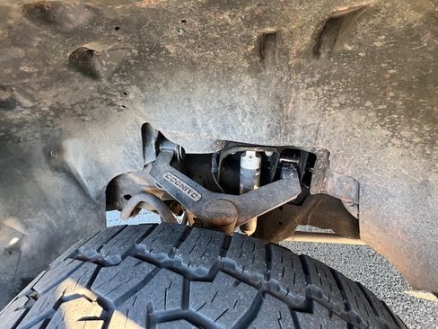 Used 2014 Chevrolet Silverado 2500 LTZ w/ LTZ Plus Package image 12