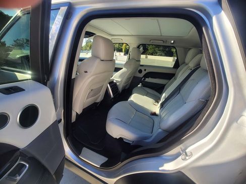 Used 2015 Land Rover Range Rover Sport HSE image 14