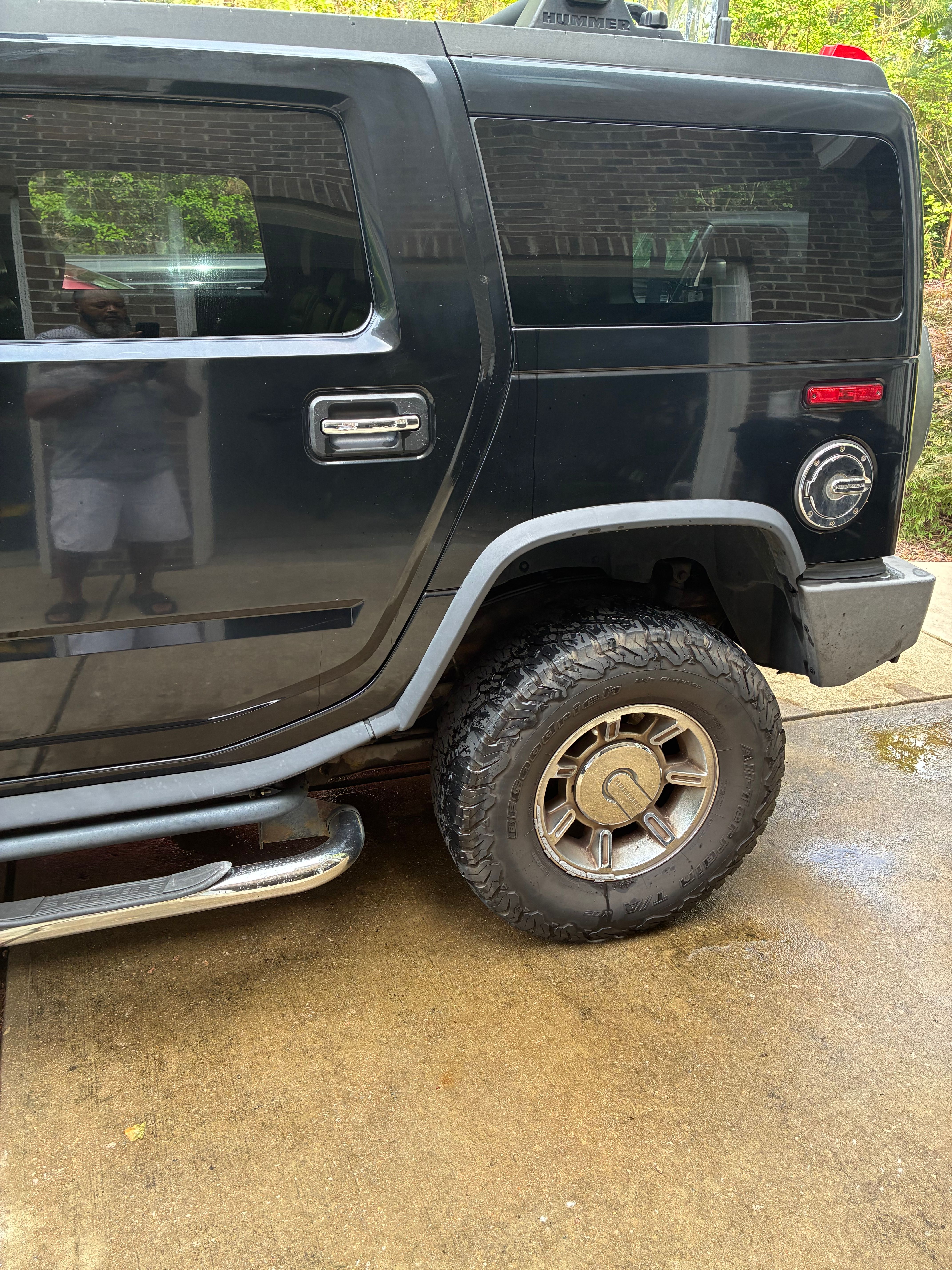 Used 2004 HUMMER H2 w/ Preferred Equipment Group AWD/4WD image 5
