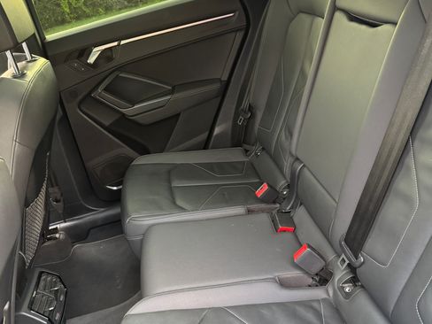 Used 2020 Audi Q3 2.0T Premium Plus w/ Premium Plus Package image 13