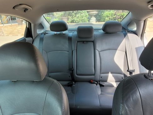 Used 2013 Hyundai Sonata Limited image 15