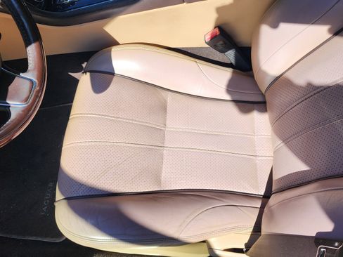 Used 2011 Jaguar XJ L image 15