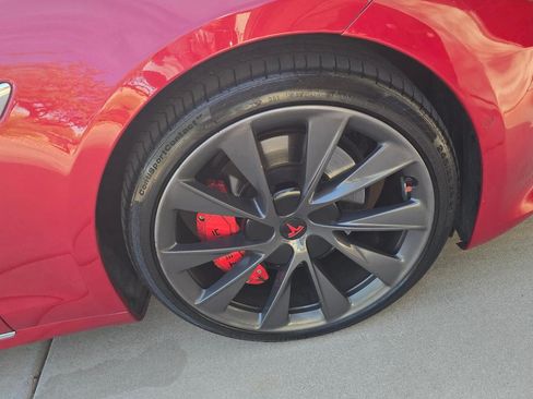 Used 2020 Tesla Model S Long Range Plus image 8