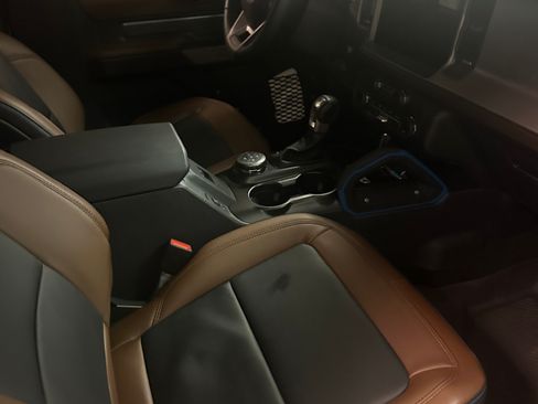 Used 2023 Ford Bronco Outer Banks w/ Sasquatch Package image 5