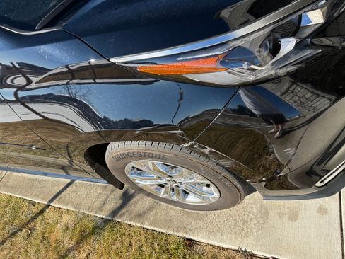 Used 2024 Toyota Sienna Platinum image 6