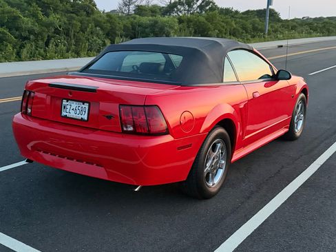Used 2001 Ford Mustang Premium RWD image 15