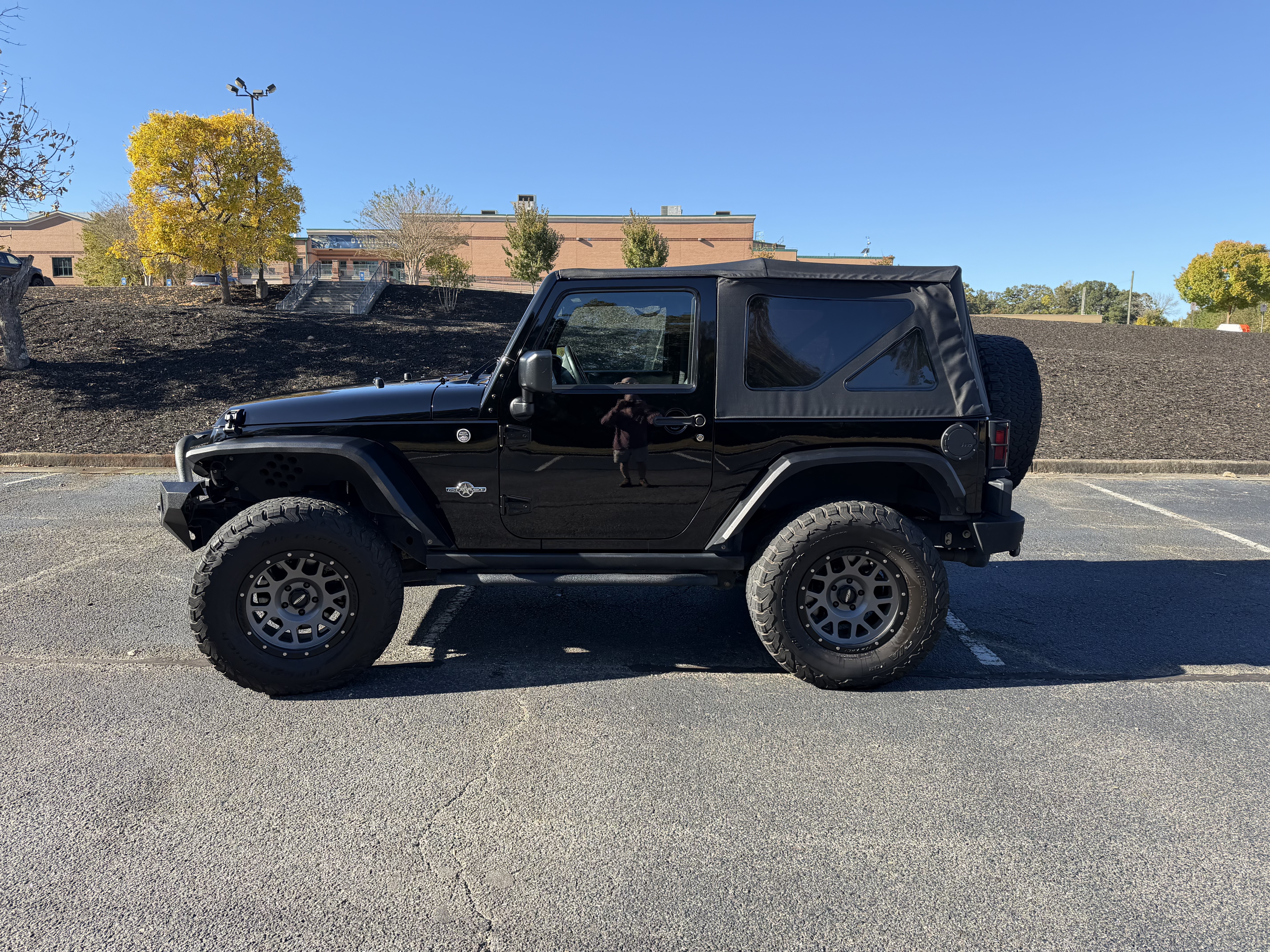 Used 2015 Jeep Wrangler Sport AWD/4WD image 5