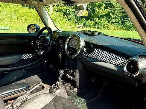 Used 2012 MINI Cooper Hardtop FWD image 12