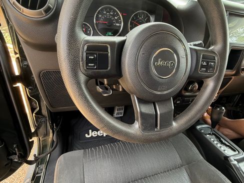 Used 2011 Jeep Wrangler Sport image 10