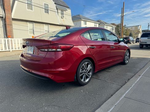 Used 2017 Hyundai Elantra Limited w/ Limited Tech Package 04 FWD image 9