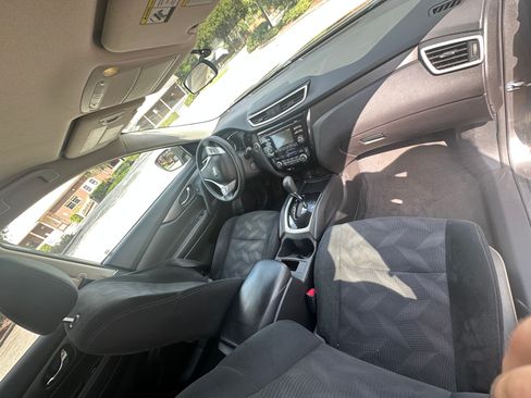 Used 2015 Nissan Rogue SV AWD/4WD image 11
