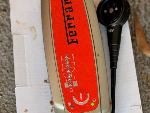 Used 2015 Ferrari California T image 18