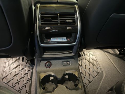 Used 2023 BMW X7 xDrive40i w/ Premium Package image 12