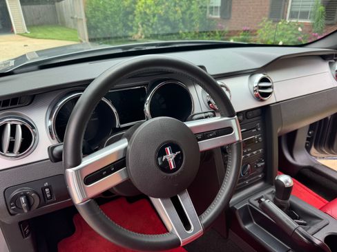 Used 2006 Ford Mustang GT Premium RWD image 13