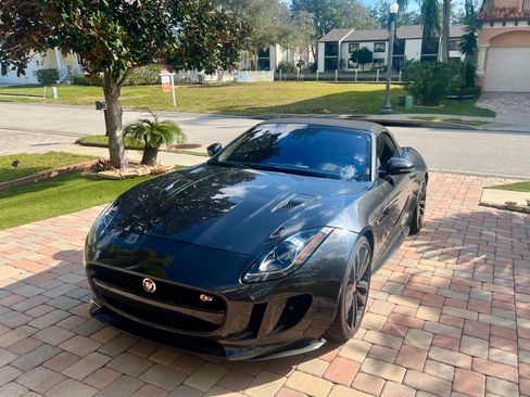 Used 2017 Jaguar F-TYPE S image 5