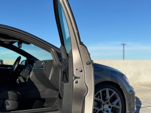 Used 2016 Volkswagen Golf Hatchback Sedan 4D image 21