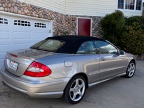 Used 2007 Mercedes-Benz CLK 550 Cabriolet image 4
