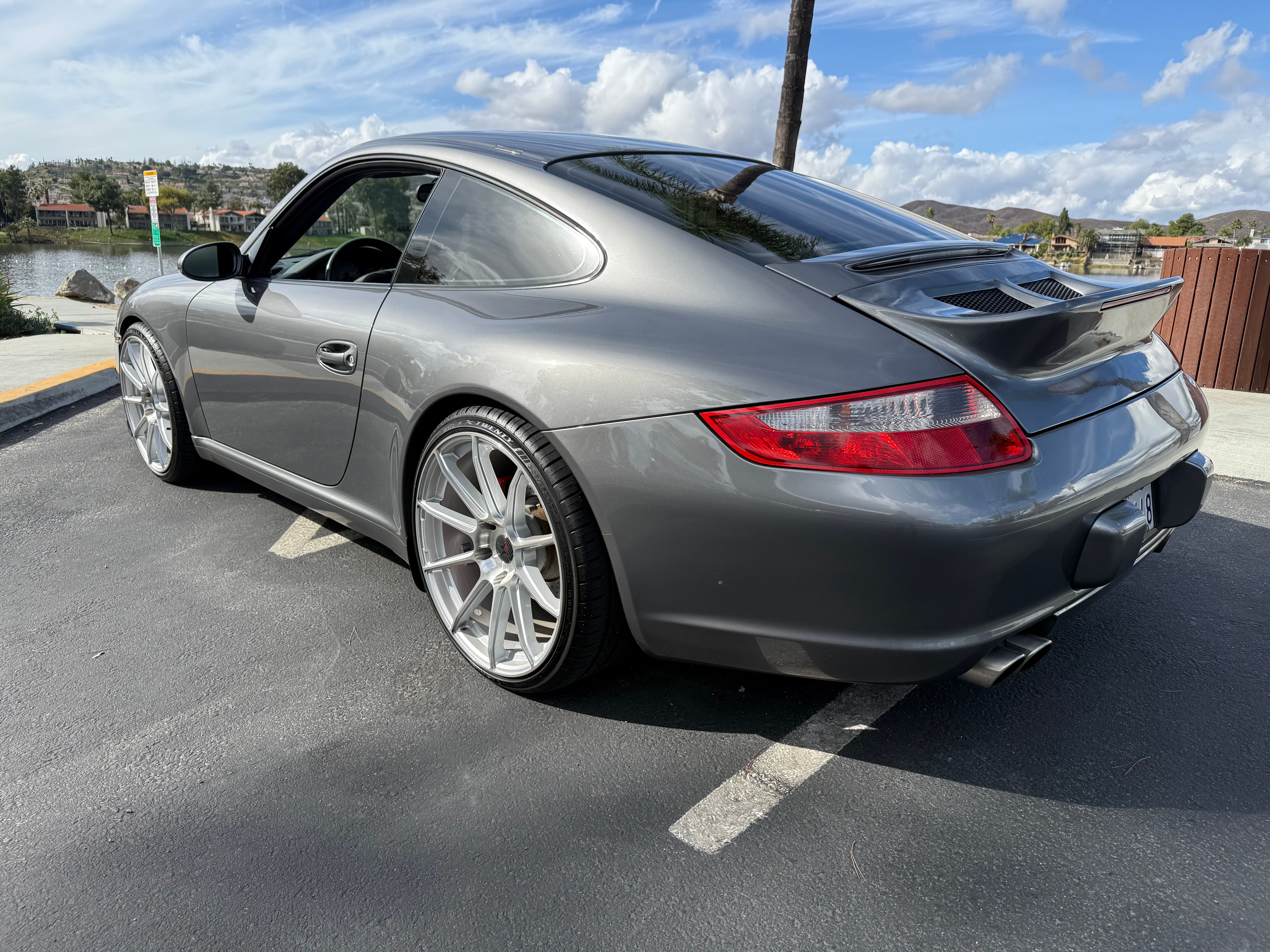Used 2008 Porsche 911 Carrera S RWD image 4