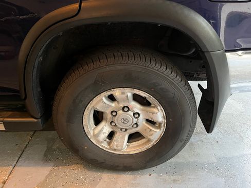 Used 1999 Toyota 4Runner SR5 image 4