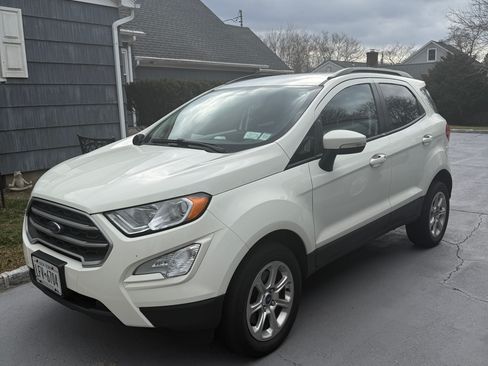 Used 2021 Ford EcoSport SE w/ SE Convenience Package image 6