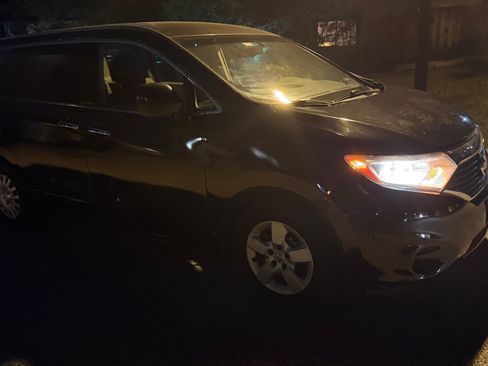 Used 2012 Nissan Quest S FWD image 13
