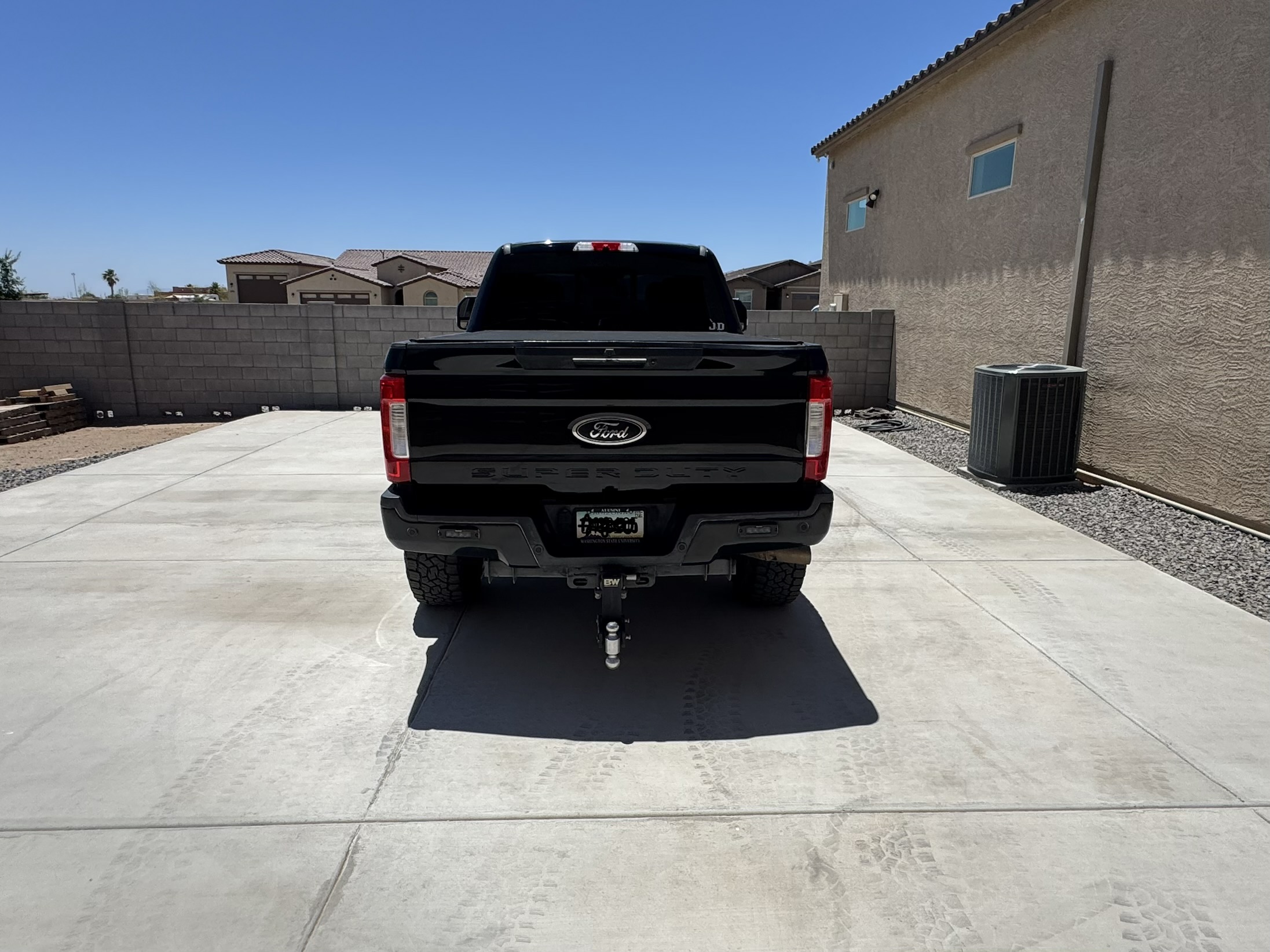 Used 2017 Ford F350 Lariat w/ Lariat Ultimate Package AWD/4WD image 2