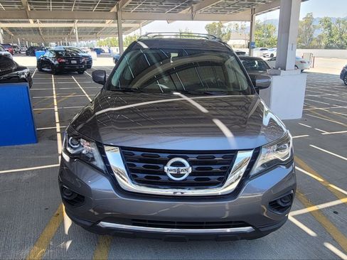 Used 2018 Nissan Pathfinder S image 13