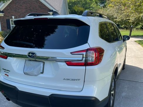 Used 2025 Subaru Ascent Premium AWD/4WD image 8