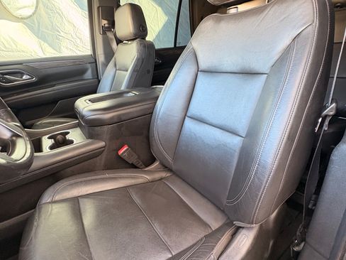 Used 2021 Chevrolet Tahoe Z71 w/ Z71 Signature Package image 18