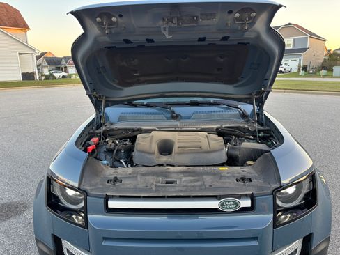 Used 2020 Land Rover Defender 110 HSE image 10