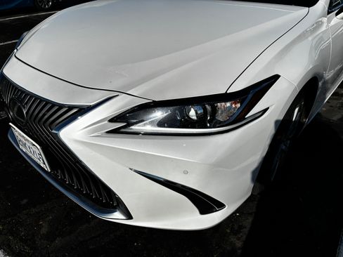 Used 2020 Lexus ES 350 w/ Premium Package image 13