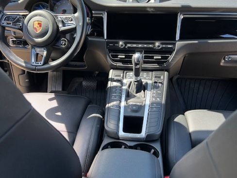 Used 2021 Porsche Macan S image 17