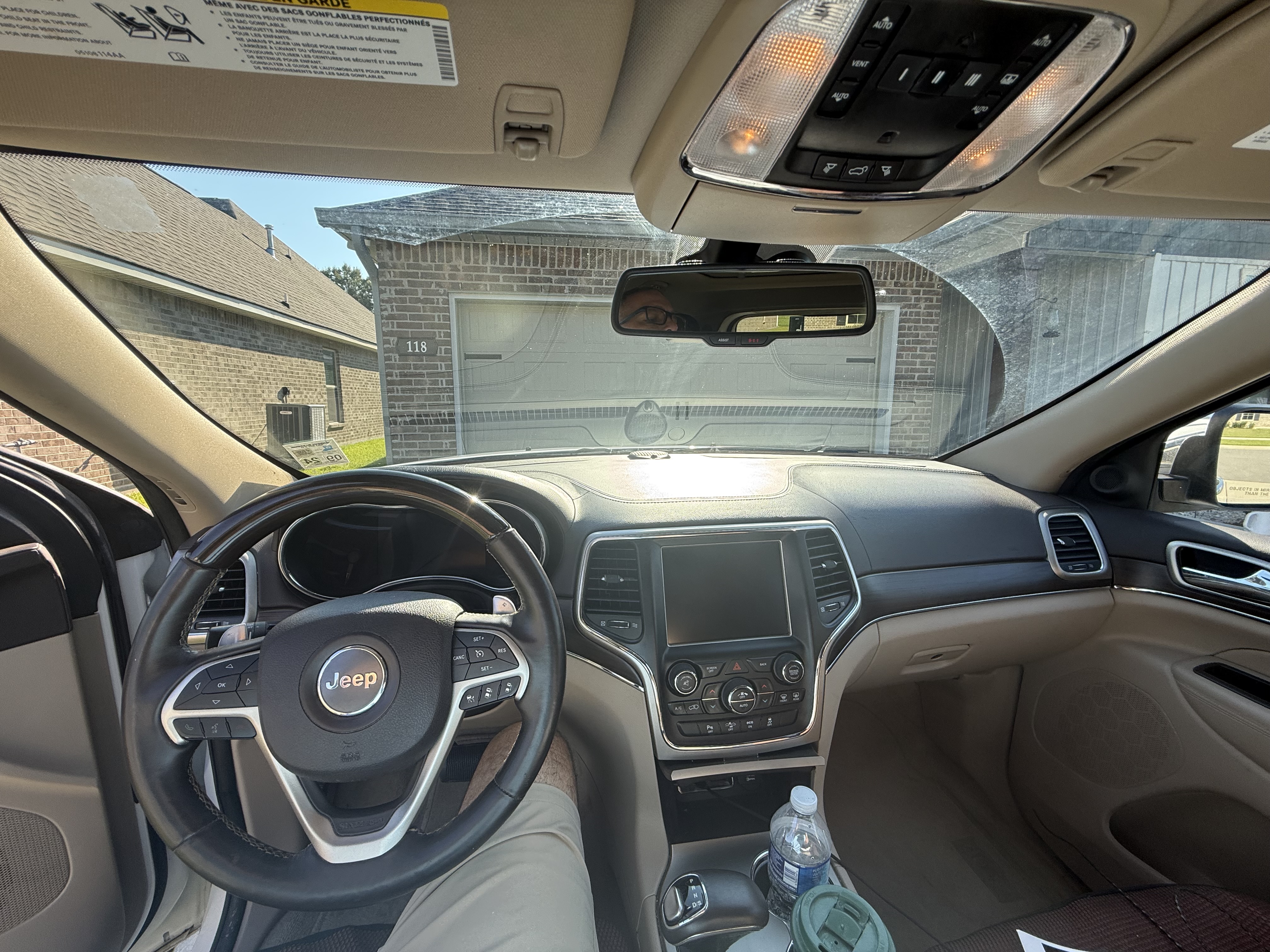 Used 2015 Jeep Grand Cherokee Overland w/ Advanced Technology Group RWD image 4
