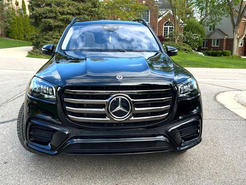Used 2024 Mercedes-Benz GLS 580 4MATIC image 30