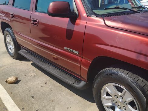 Used 2002 Chevrolet Tahoe LT image 17