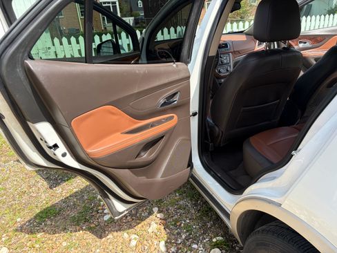 Used 2013 Buick Encore Premium image 11