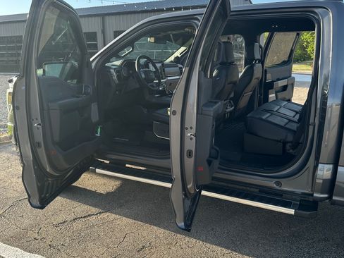 Used 2024 Ford F150 Lariat w/ FX4 Off-Road Package image 5