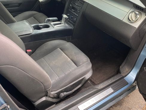 Used 2006 Ford Mustang Coupe image 11