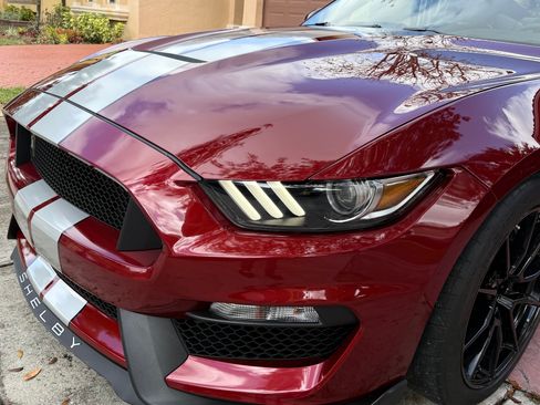 Used 2019 Ford Mustang Shelby GT350 w/ Technology Package image 9